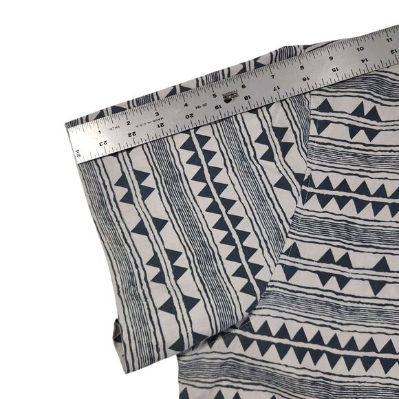 Molokai Surf Co Button Shirt Large Geo Print Hawaiian Tribal Cotton Blend Beach - Picture 10 of 11